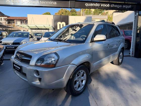 HYUNDAI TUCSON 2.0 MPFI GL 16V 142CV 2WD GASOLINA 4P AUTOMÁTICO
